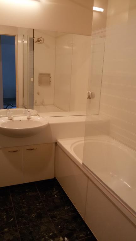 Regent Court 8 Apartment *